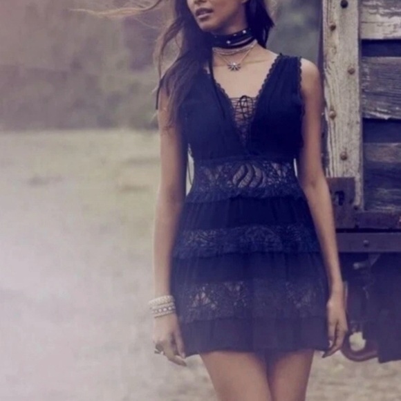 For Love & Lemons Black Lace Goth Mini Dress
Size Small - Picture 5 of 10